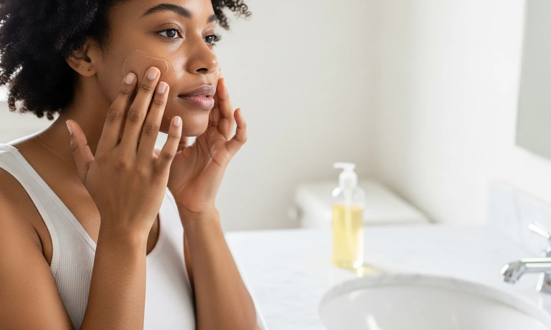 How to Choose Oil Cleanser: A Step-by-Step Guide for Every Skin Type
