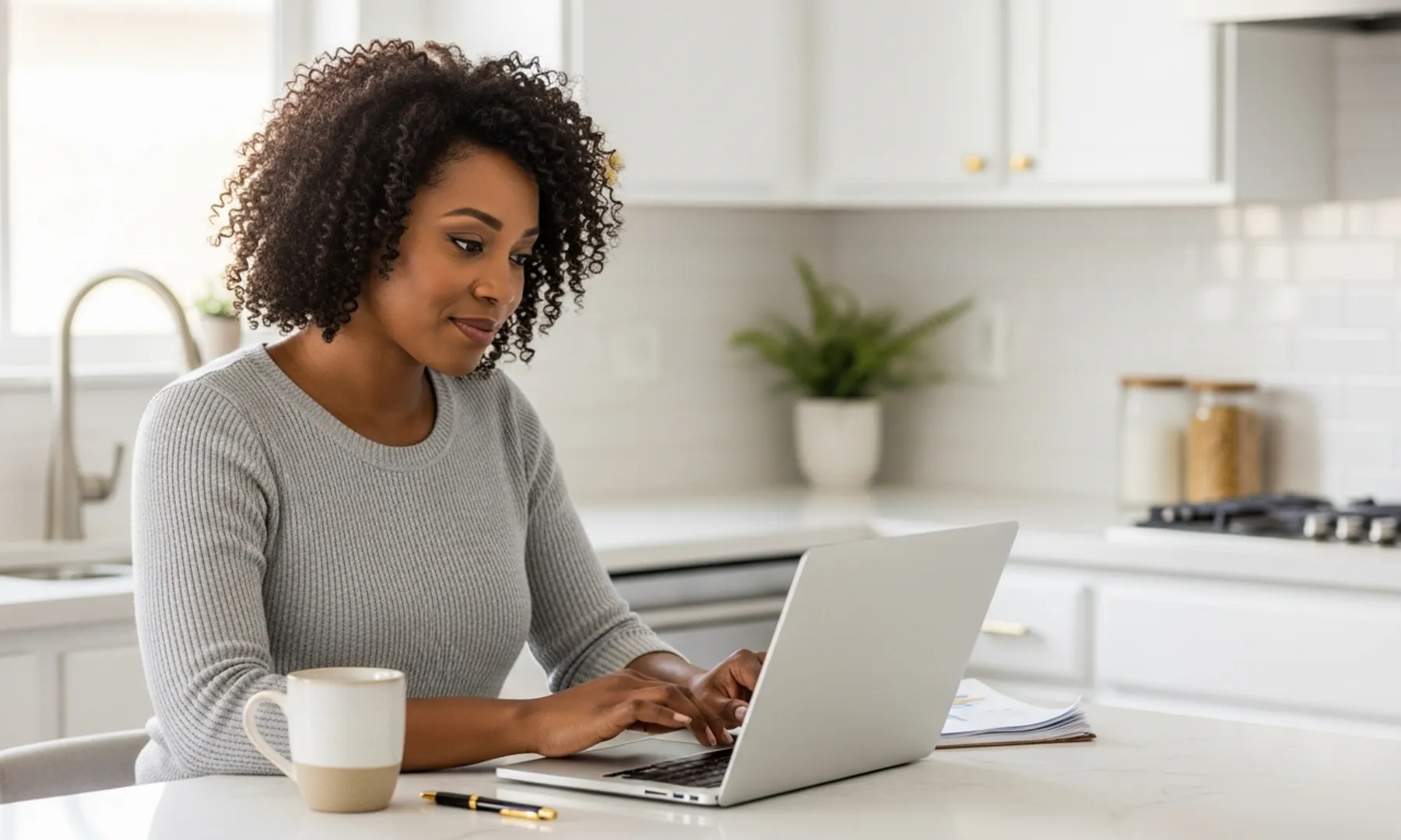 Consolidating Debt? Find a Balance Transfer Card That Saves You Money
